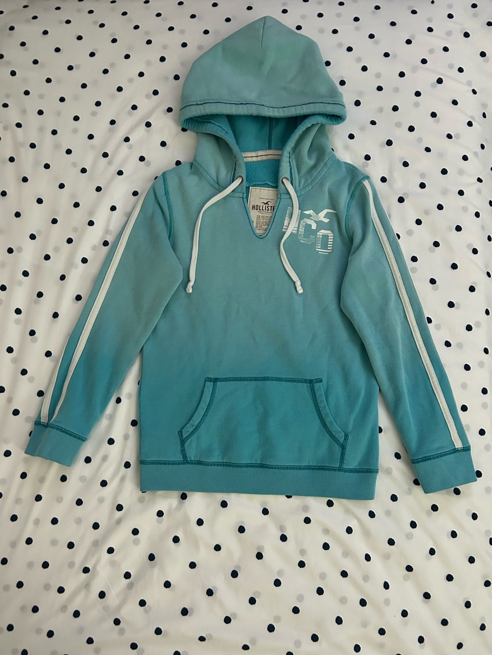 Vintage Y2K hollister v-neck sweatshirt